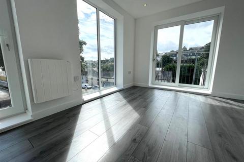 2 bedroom apartment for sale, Penryn