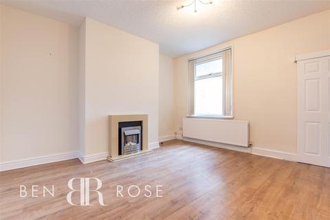 2 bedroom house to rent, Harrison Road, Chorley