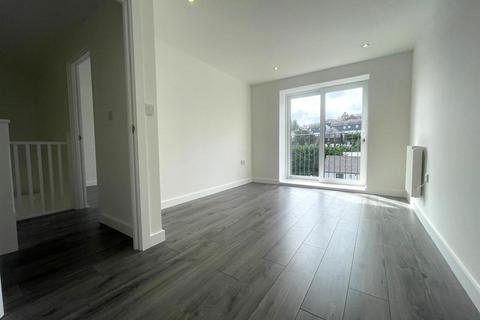 2 bedroom apartment for sale, Penryn