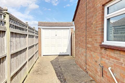 31 Windmill Drive, Rustington, Littlehampton, BN16 3HL