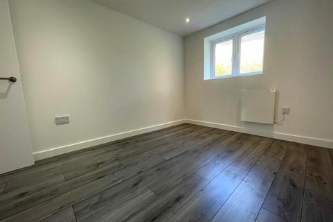 1 bedroom apartment for sale, Penryn