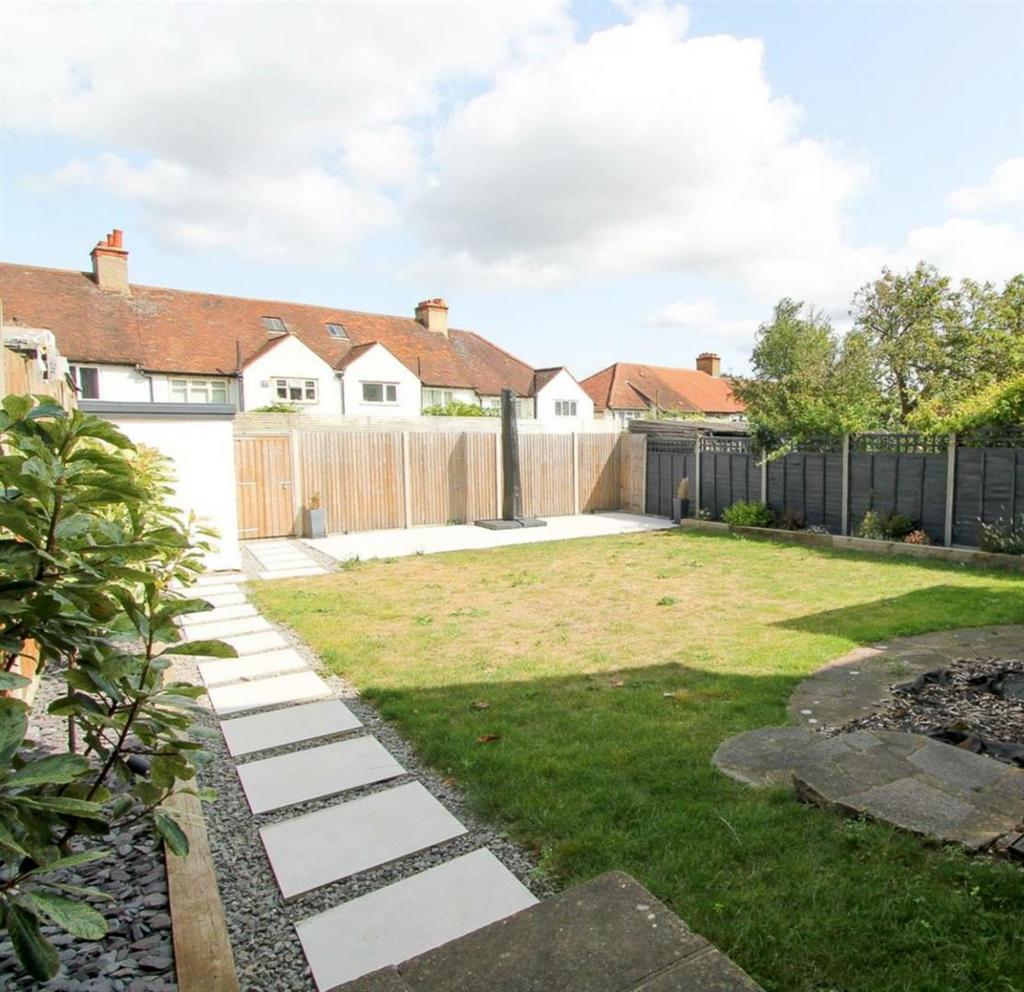 Garden c.jpg