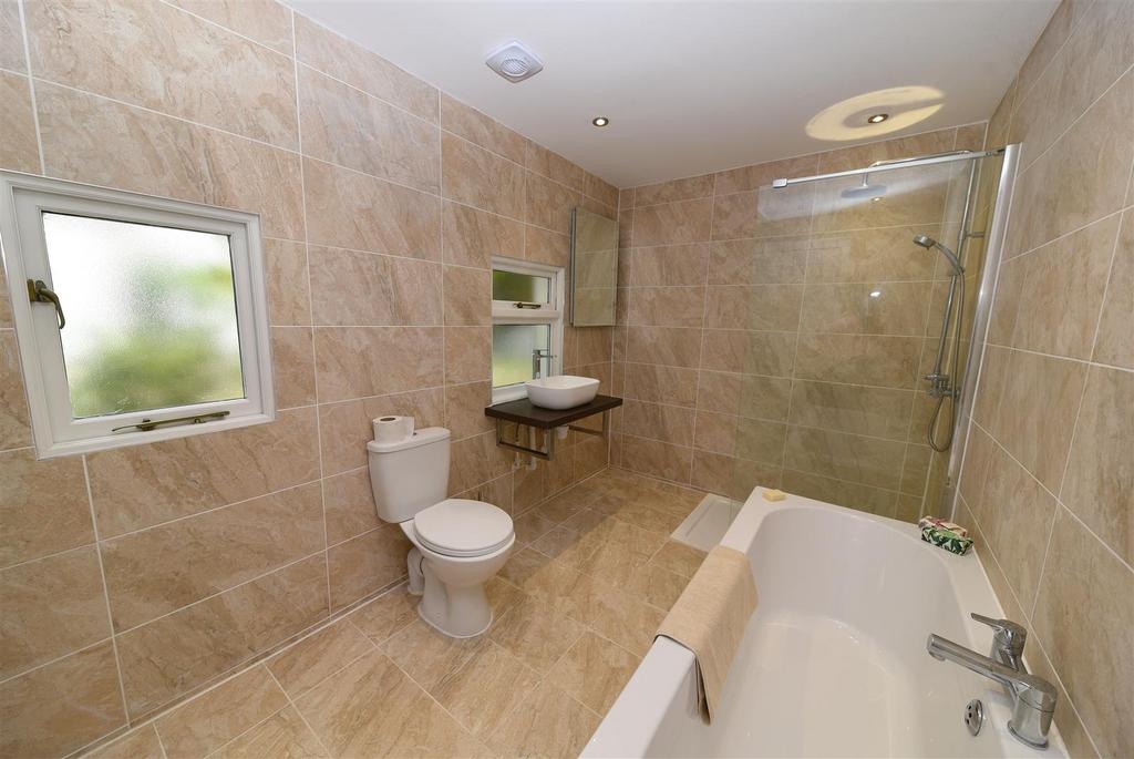 Bath2.JPG