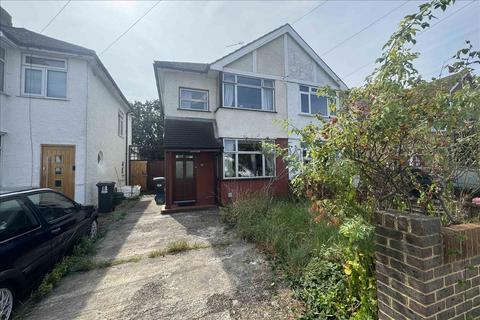 3 bedroom semi-detached house for sale, Hereford Road, Feltham, Middlesex, TW13