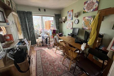16 Hereford Road, Feltham, TW13 5BT