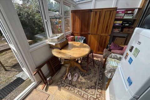 16 Hereford Road, Feltham, TW13 5BT