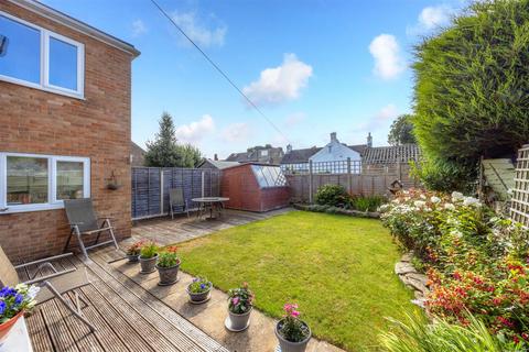 79 Glen View Road, Greenhill, Sheffield, S8 7SG