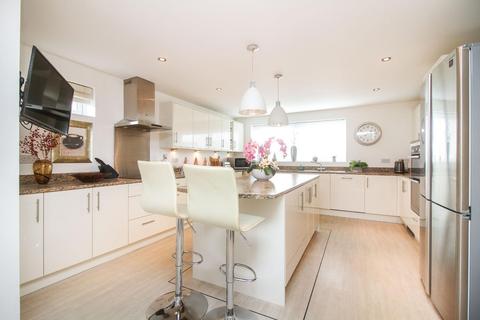 5 bedroom detached house for sale, Elford Avenue, Newcastle Upon Tyne