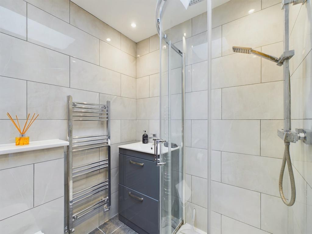 Shower Room 2