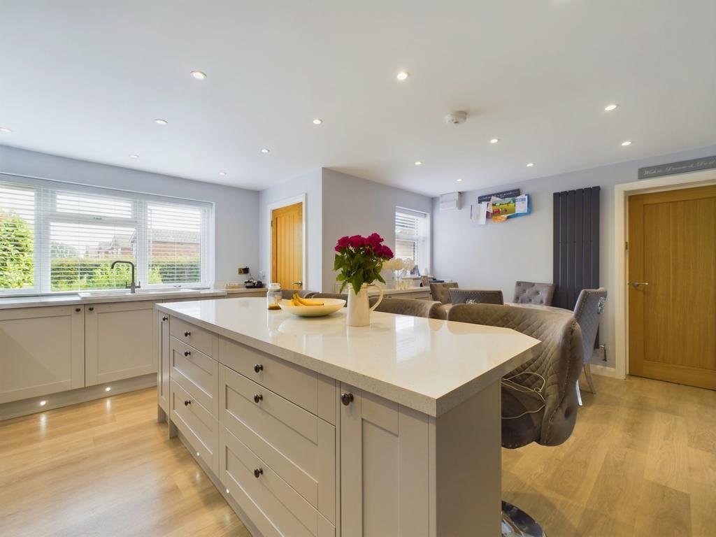 Kitchen 6