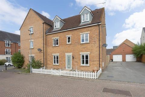 10 Maddocks Road, Staverton, Trowbridge, BA14 8UQ