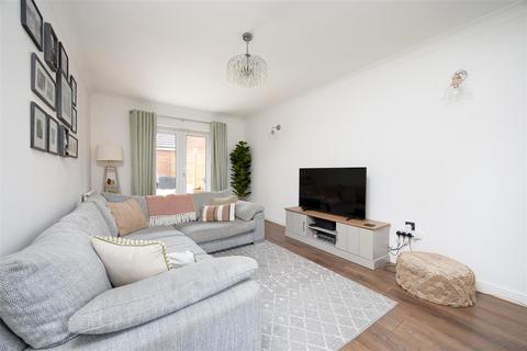 10 Maddocks Road, Staverton, Trowbridge, BA14 8UQ