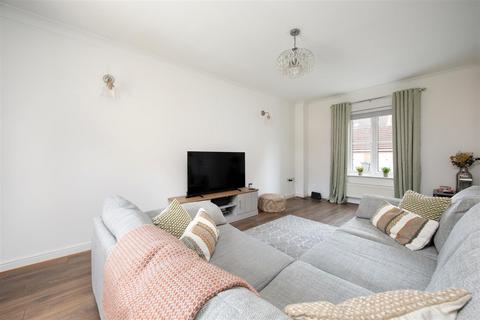 10 Maddocks Road, Staverton, Trowbridge, BA14 8UQ