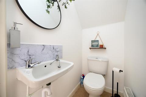10 Maddocks Road, Staverton, Trowbridge, BA14 8UQ