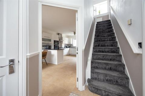 10 Maddocks Road, Staverton, Trowbridge, BA14 8UQ