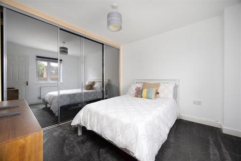 10 Maddocks Road, Staverton, Trowbridge, BA14 8UQ
