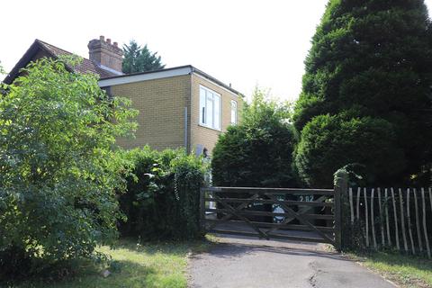 3 bedroom semi-detached house for sale, Queens Road, Maidstone