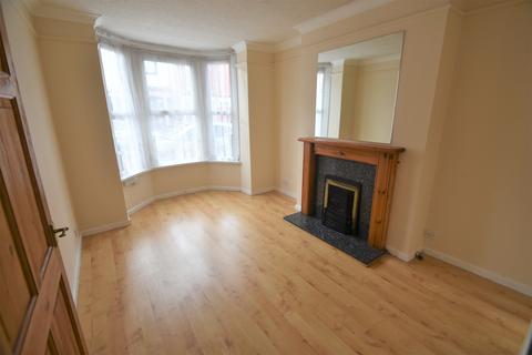 3 bedroom terraced house to rent, Seagrove Road, Portsmouth PO2