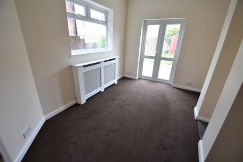 3 bedroom terraced house to rent, Seagrove Road, Portsmouth PO2