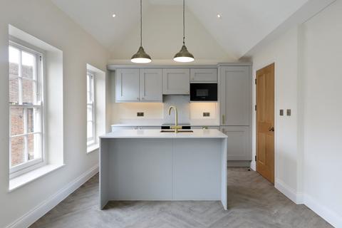 2 bedroom apartment for sale, London End, Beaconsfield, Buckinghamshire, HP9