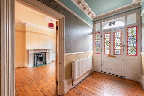 5 bedroom terraced house for sale, Forest Drive East, Leytonstone, London, E11 1JY