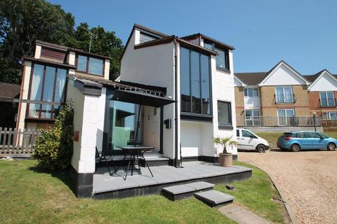 2 bedroom house to rent, Creek Gardens, Wootton