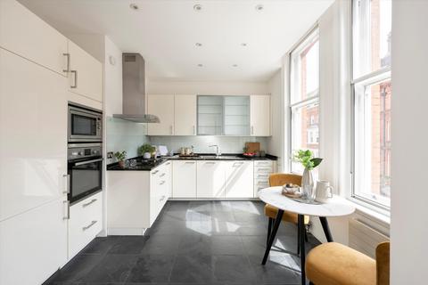 2 bedroom flat for sale, Green Street, Mayfair, London, W1K