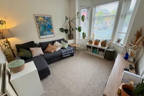 15 Berrie Grove, Manchester, M19 2QA