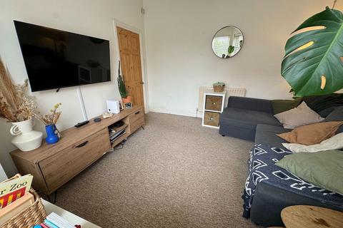 15 Berrie Grove, Manchester, M19 2QA