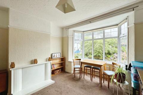 21 Beechwood Avenue, Neath, SA11 3TE