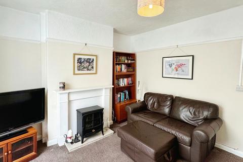 21 Beechwood Avenue, Neath, SA11 3TE