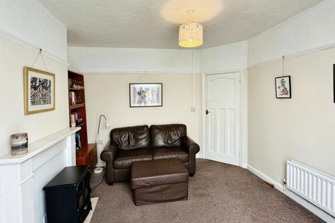21 Beechwood Avenue, Neath, SA11 3TE