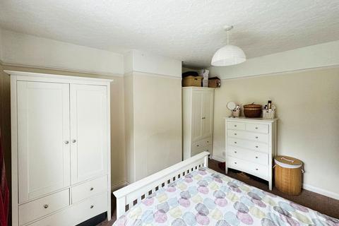 21 Beechwood Avenue, Neath, SA11 3TE