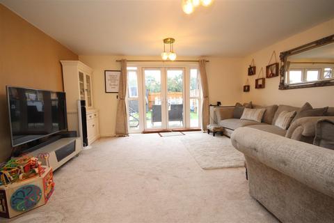 3 bedroom semi-detached house for sale, Malt Kiln Place, Dartford