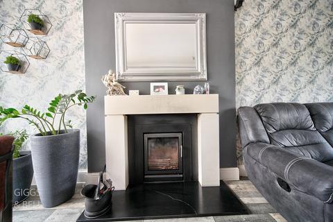 61 Chalton Heights, Chalton, Luton, LU4 9UF