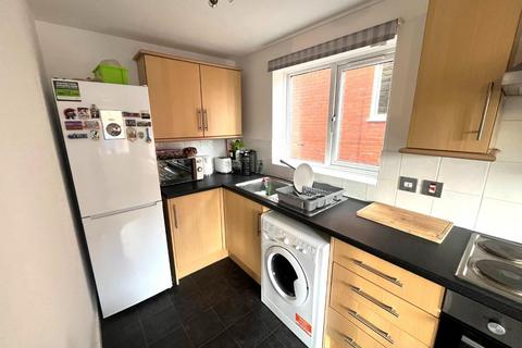 2 bedroom flat for sale, Square Street, Bury BL0