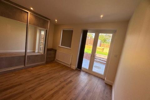 undefined, Shaftsbury Avenue, Southall, Middlesex, UB2