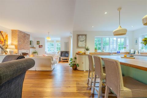 4 bedroom detached house for sale, Norman Road, Saltford, Bristol