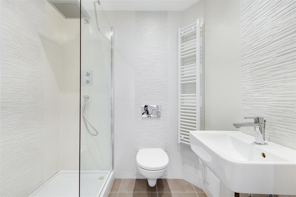 En-Suite (2)