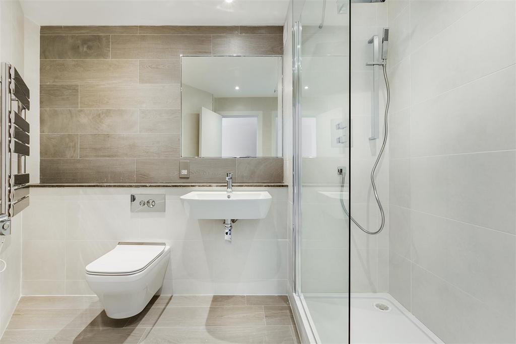 En-Suite (3)