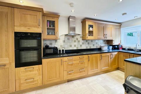 4 bedroom detached house for sale, Squirrel Walk, Fforest, Pontarddulais, Swansea, Carmarthenshire, SA4 0UH