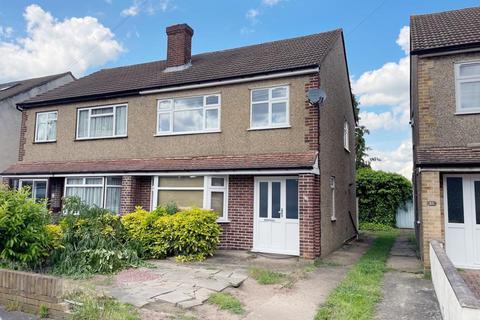 29 Epping Close, Romford, RM7 8BH