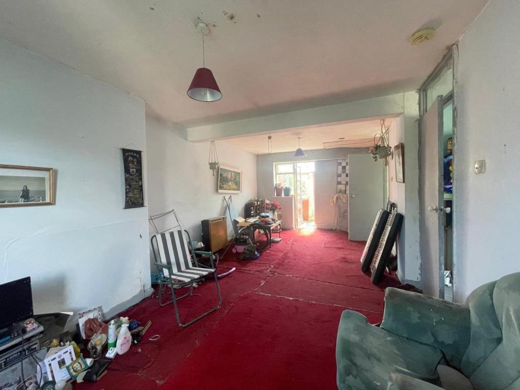 Living/dining room