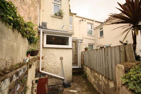 2 bedroom terraced house for sale, 74 Barton Road, Dover, Kent