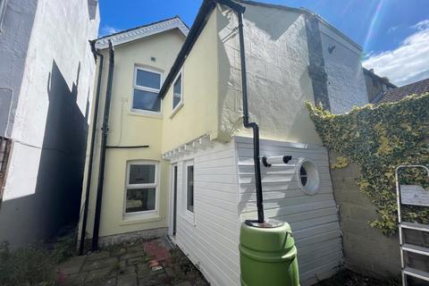 17 Alexandra Road, Broadstairs, CT10 1EP