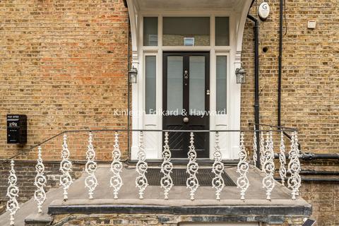 2a Lower Camden, Chislehurst, BR7 5HX