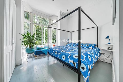 2a Lower Camden, Chislehurst, BR7 5HX