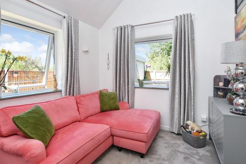 24 Weaverdale, Shoeburyness, Southend-on-sea, SS3 8XL