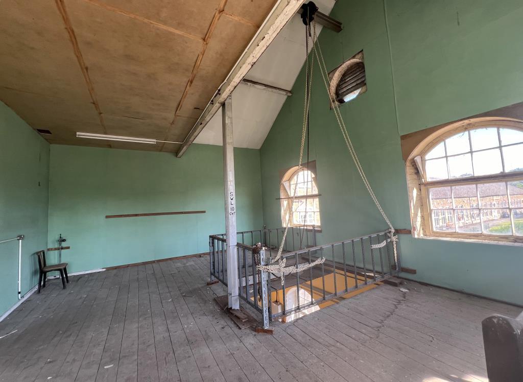 Internal photo of the upper floor pully in Unit 1