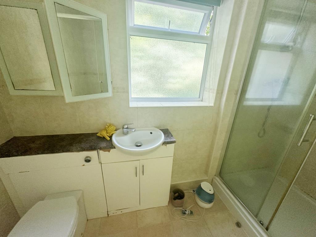 Shower room with W.C.